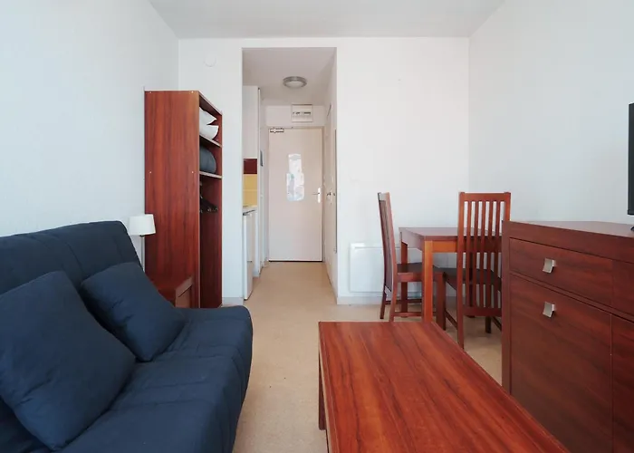 Apartment Saint Clair N401 St2 *